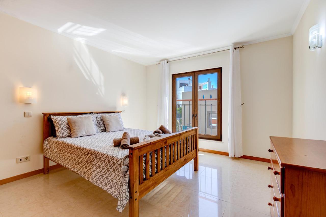 Two Bedroom Apartment With Rooftop Pool In อัลวอร์ ภายนอก รูปภาพ
